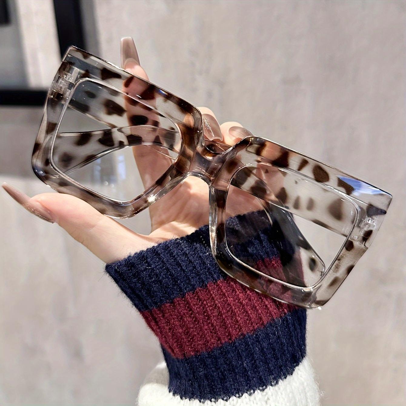 1 Pair Fairmarry Chic Square Clear Lens Glasses - Vintage Style, PC Frame Perfect for Daily Wear （0degrees without glasses case）