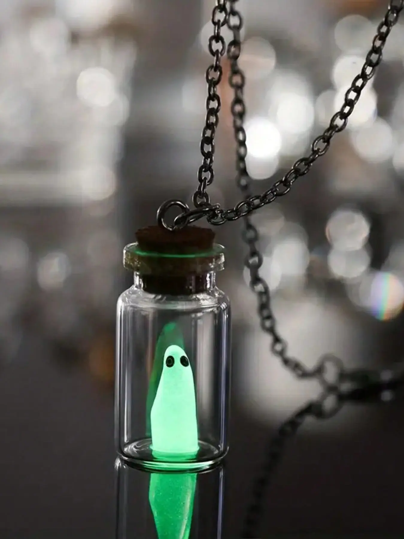 Halloween Glow-In-The-Dark Ghost in Bottle Pendant Necklace, Unique Jewelry Gift Idea, Perfect for Party Accessories, Suitable For Daily Wear, Gatherings, Parties, Ceremonies, Great Gift For Women On Holidays, Anniversaries, Birthdays