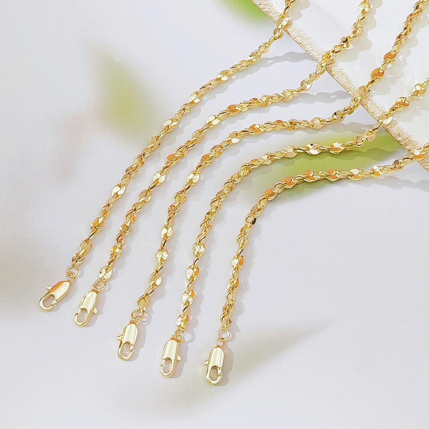 Gold Plated Wavy Link Chain Bracelet, Minimalist Punk Style Brass Bracelet for Women, Simple Edgy Design, Trendy Fashion Jewelry Lightweight & Stackable for Daily Wear, Street Style & Parties