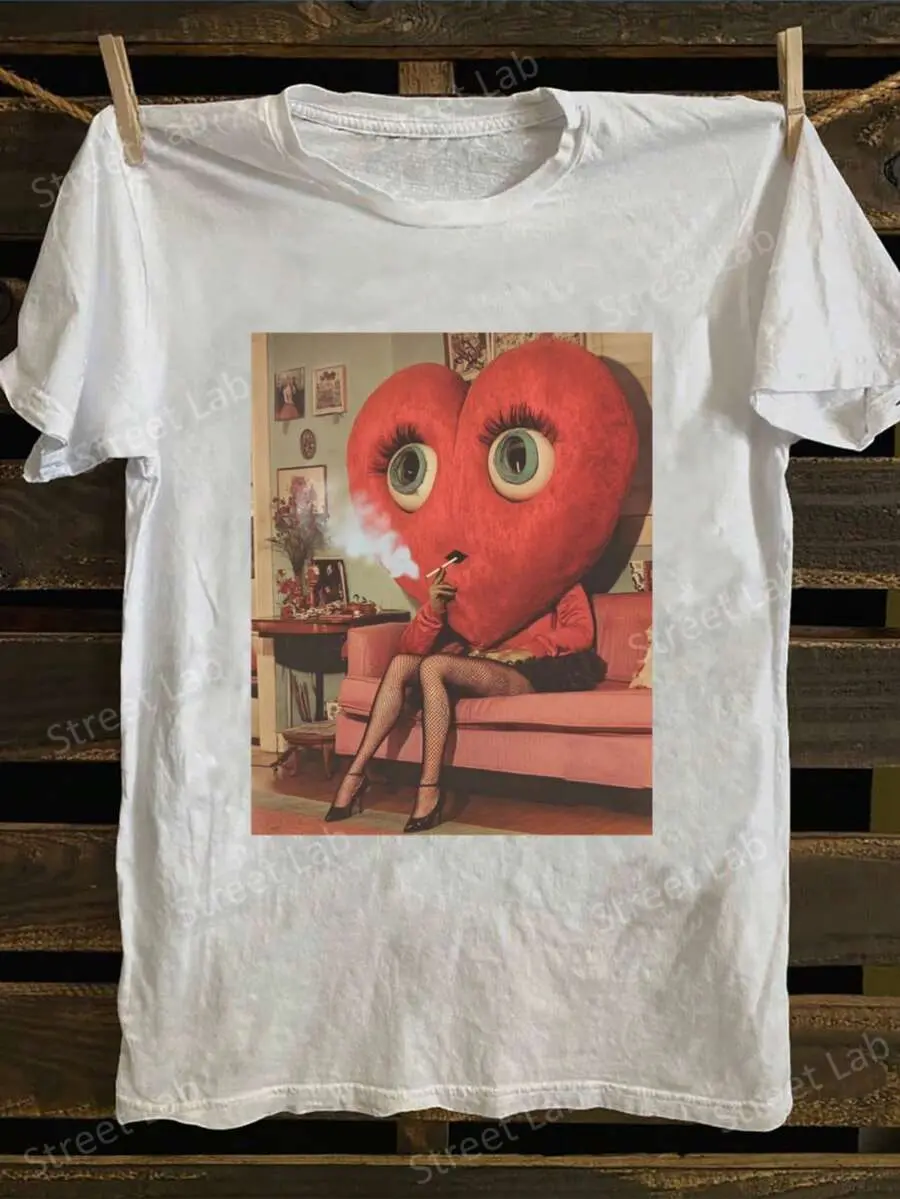 Vintage Heart Graphic T-Shirt - Retro Aesthetic Crew Neck Cotton Tee, Soft  Breathable Summer Top - Unique Gift For Art Lovers, Valentine's Day, Birt