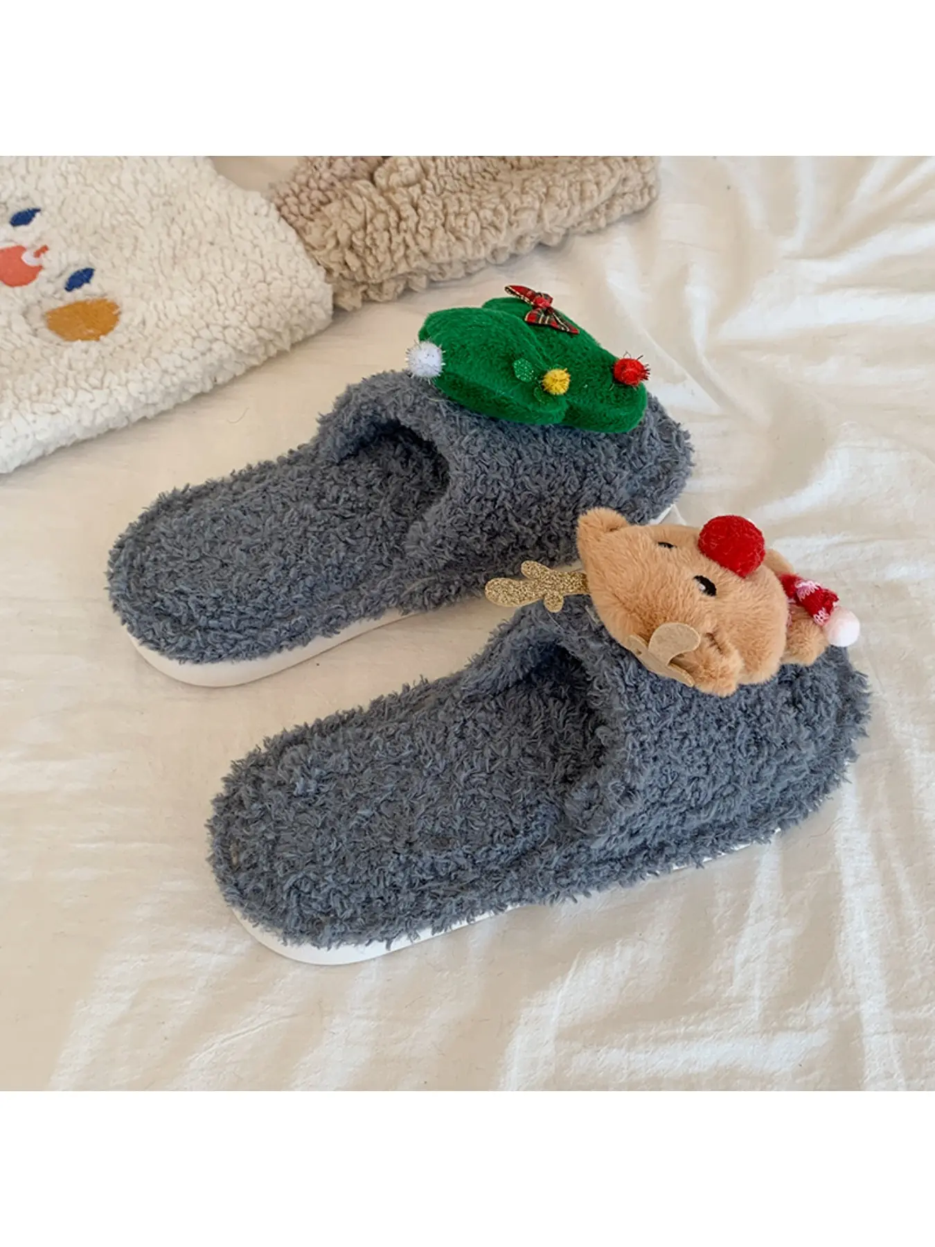Christmas Plush Women's Slippers, 3D Cartoon Snowman Little Bear Christmas Tree Decoration Open Toed Home Slippers, Holiday Warm and Comfortable Indoor Cotton Slippers, Winter Soft and Fluffy Women's Shoes