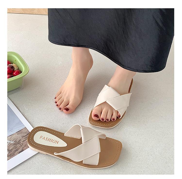 Summer Women's Flat Sandals Fashionable Open Toe Slippers Casual Beach Sandals for Daily Wear and Outdoor Activities