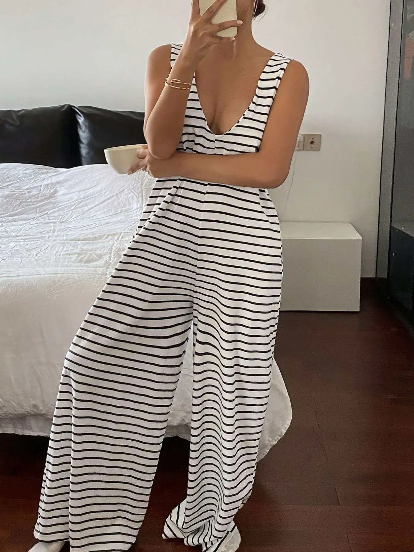 Women's Casual Striped Sleeveless Wide Leg Romper, Deep V Neck Loose Fit, Pocketed Soft Breathable Home Wear, Comfortable Daily