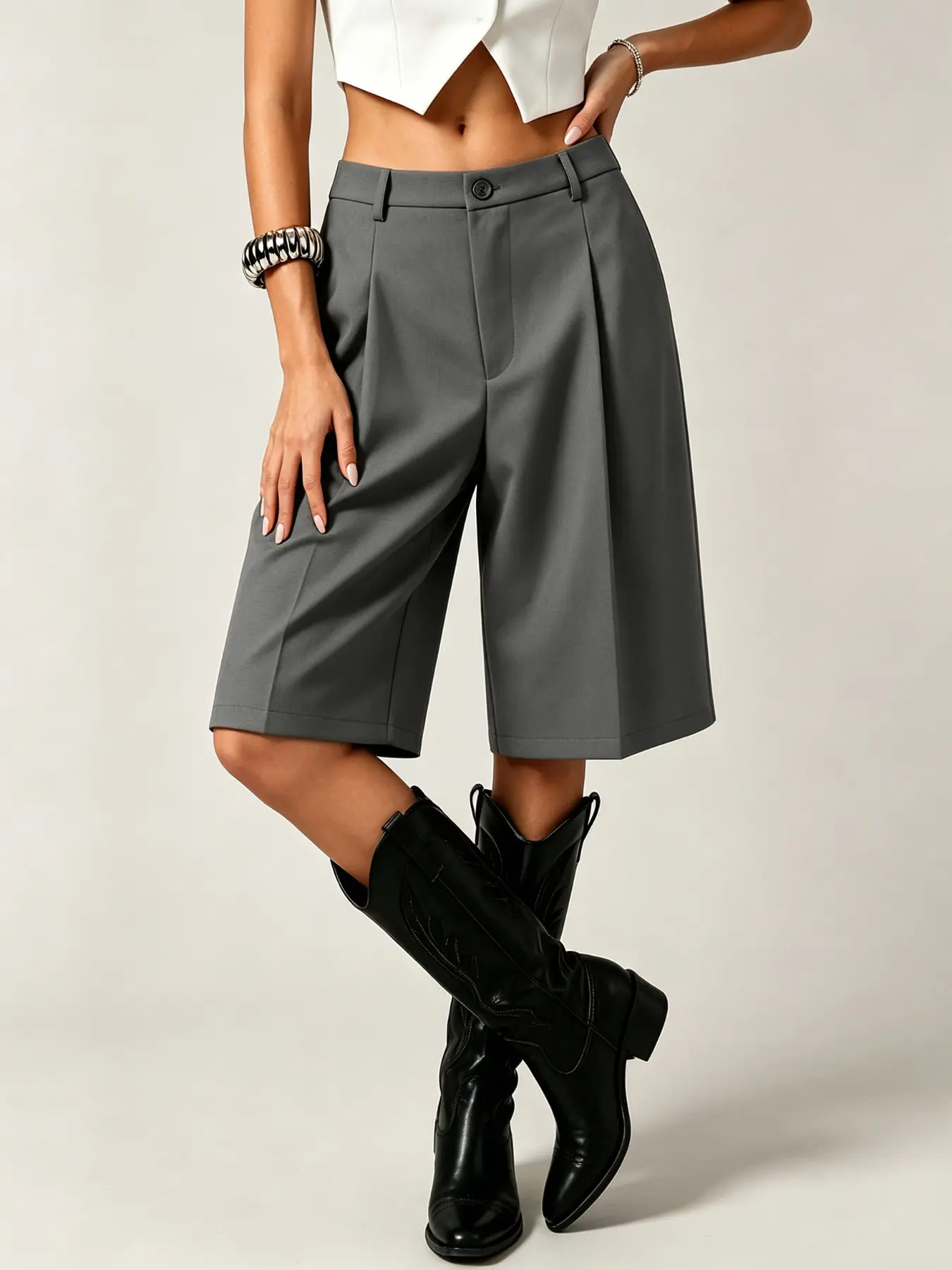 D4109 Effortless Minimal Street Casual Culotte Shorts, High Waist Center Front Pleat, Roomy Wide Leg and Convenient Side Pockets, Versatile Bottoms for Daily Wear, Dating and Festivals.