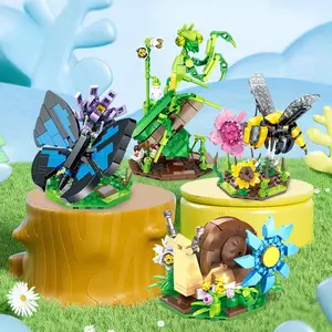 Insect Building Block Set – Mantis, Butterfly, Bee, Snail Jungle Assembling Toy, Kids Educational Small Bricks