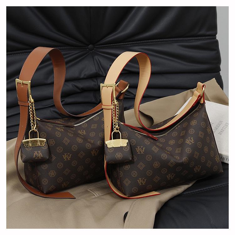 Mia Bag Shop Classic Letter Pattern Hobo Bag for Women High-Quality PU Handbag with Color-Block Strap & Gold Lock 30x11x20cm Crossbody Clutch Purse