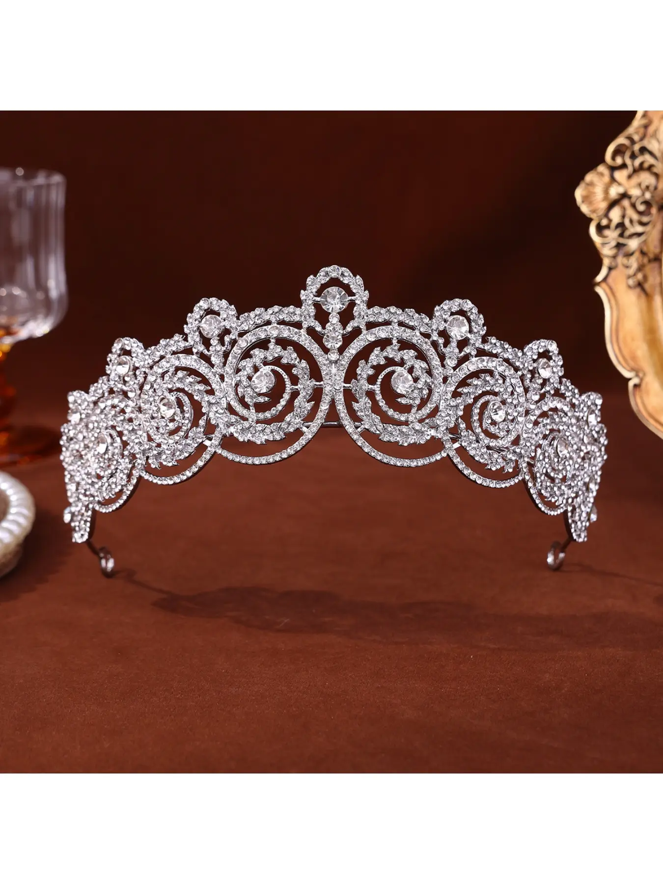 European luxury diamond-encrusted bridal tiara headpiece queen princess crown wedding updo fashion show hairstyle headband accessory