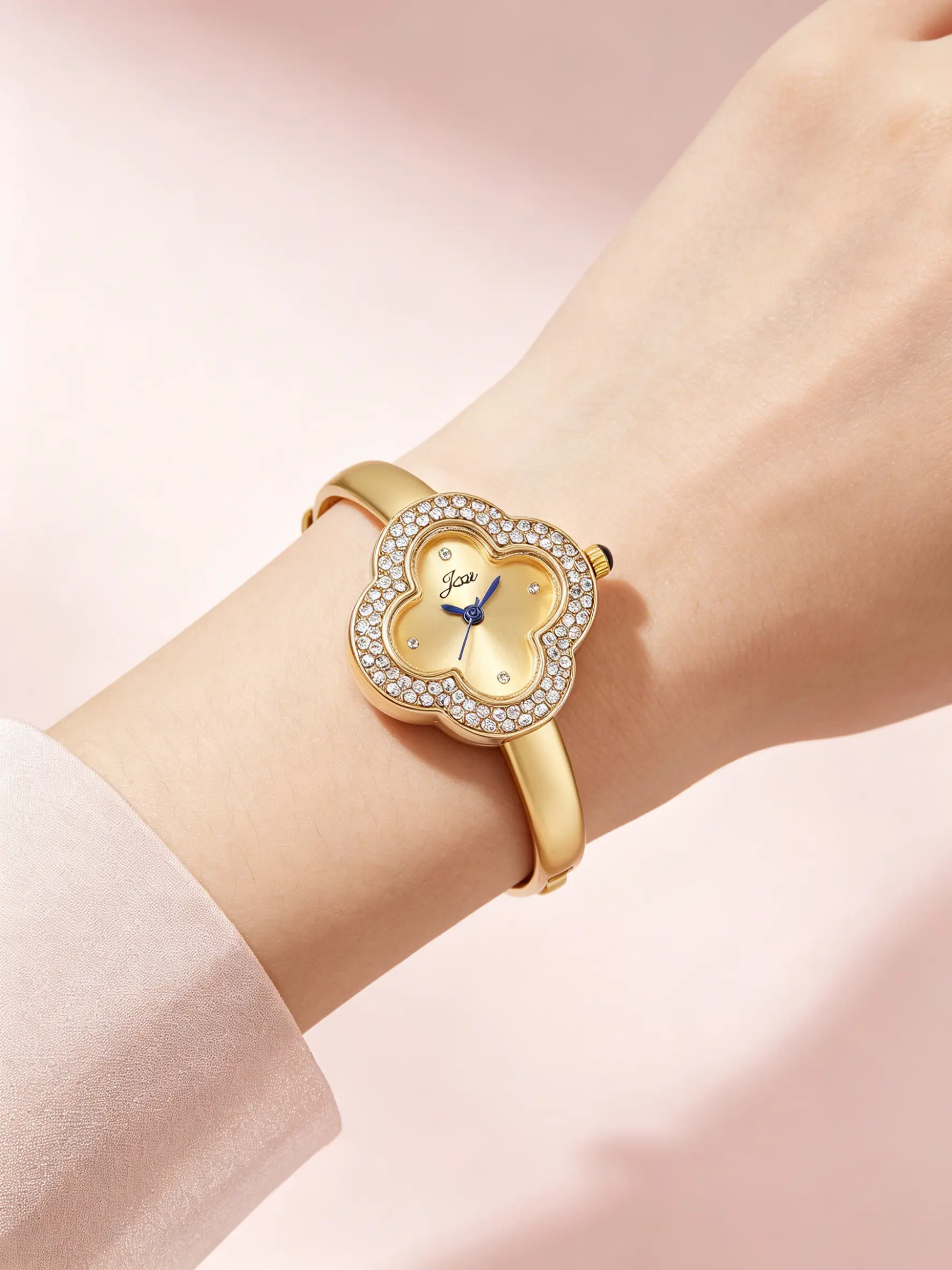Elegant Fashion Luxury Four-Leaf Clover Bracelet Quartz Watch, Women's Analog Watch, Elegant Wristwatch, Perfect Gift for Holidays and Special Occasions