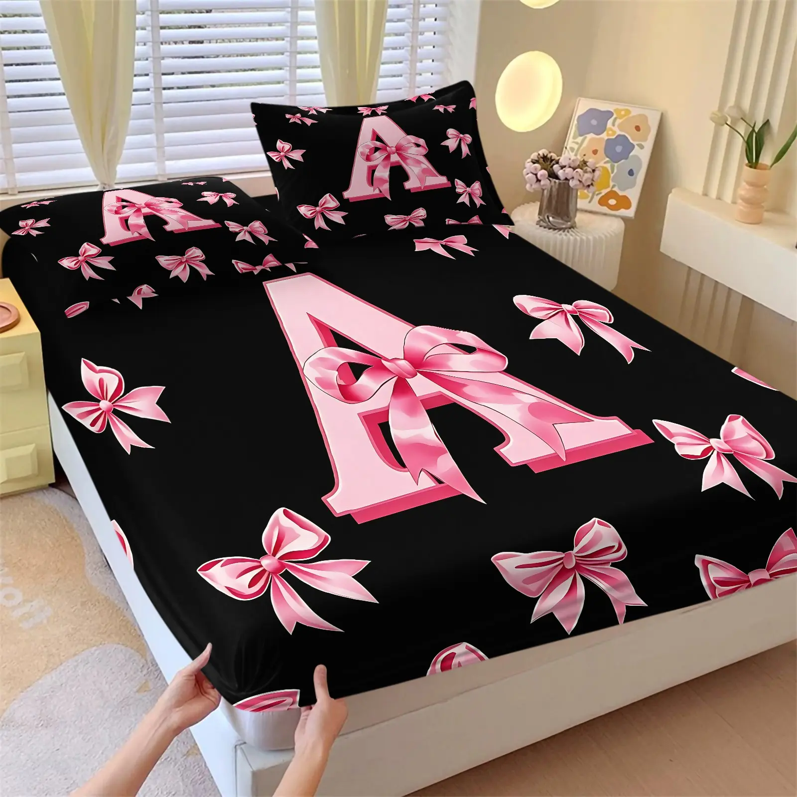3PCS Black Base Pink Coquette Bow Letter A Fitted Sheet Set (1 Fitted Sheet+2 Pillowcases), Vivid HD Digital Print, Soft Breathable Skin Friendly Fabric, Stretch Deep Pocket, Bedroom Decor Accessories, Ideal Birthday Holiday Gift Cute Sheets