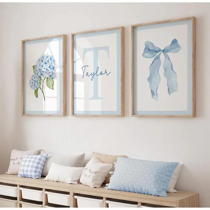 Light Blue Floral Bow Hydrangea Wall Art Set of 3 - Custom Initial Name Prints, Cotton MDF Girl Room Decor, College Dorm Decor, Nursery Blue Girly Aesthetic 450R, Aesthetic Room Decor