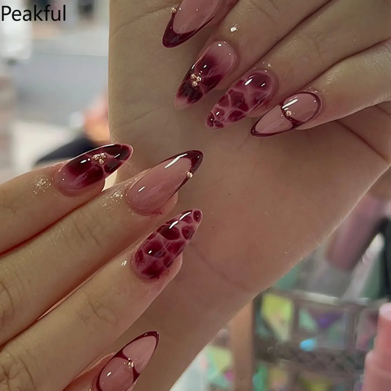 Minimalist Petal Burgundy Press-On Nails, Elegant Autumn French Floral Fake Nails with Glossy Plum Noir Finish, Reusable Almond Manicure Set for Women, Cross-Border Best-Seller for Office & Parties