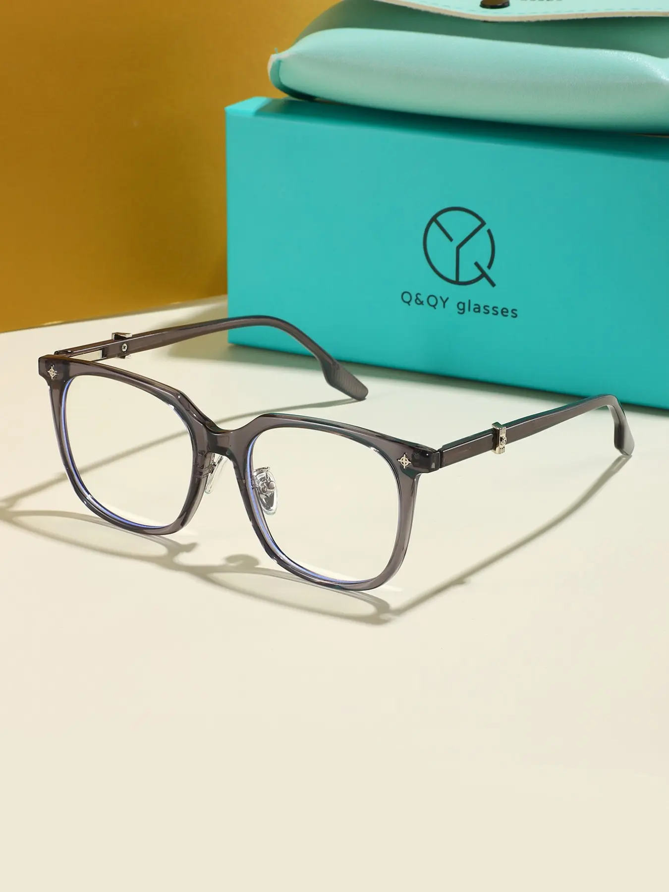 Q&qy Brand Glasses Set, Designer Frame, Unisex Elegant Style, Includes Gift Box, Storage Case, Cloth, Perfect for Daily Wear