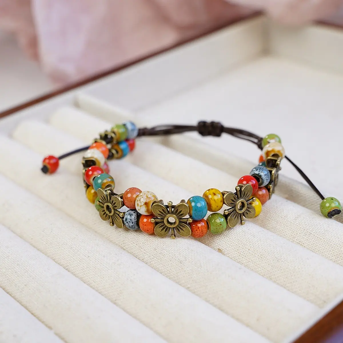 1pc Bohemian Vintage Handmade Woven Colorful Beaded Leather Cord Bracelet with Flower Pendant Adjustable Knot for Women Girls Daily Wear Party Gift Ceramic Flower Bracelet Premium Fade Resistant