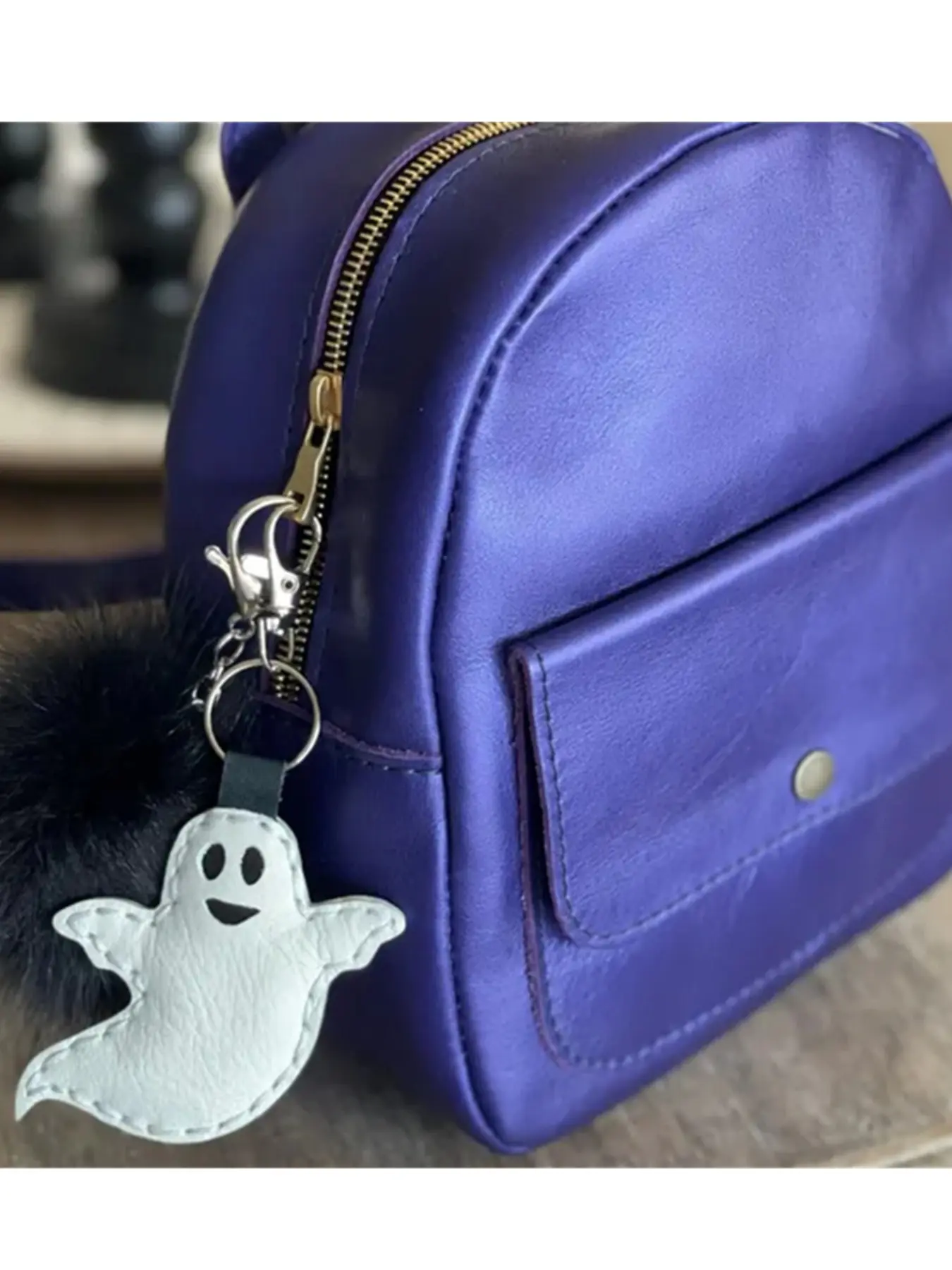 Halloween Ghost PU Leather Bag Charm Keychain, Unique Halloween Accessory, Durable PU Material, Perfect for Gifts & Parties