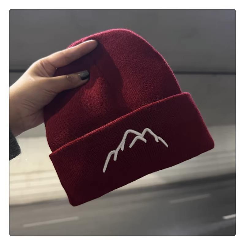 Korean Style Easy Embroidered Mountain Hat for Men And Women, Perfect for Outdoor Activities, Featuring a Joker Design for Ear Warmth in Cold Weather
