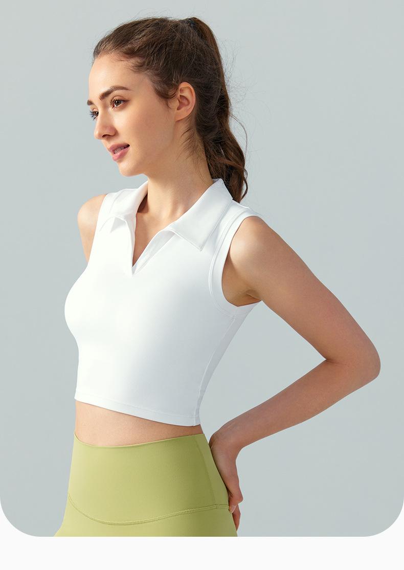 High-neck yoga top for women, sleeveless, slim-fit, breathable, suitable for outdoor running and fitness, sports vest with chest pads