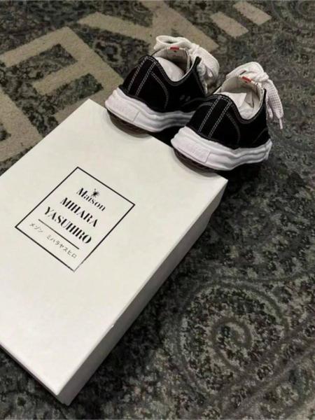 Maison Mihara Yasuhiro 2025 New MMY Classic Non-slip Lightweight Low-top Shoes, Campus Skate Shoes, Women's Classic Low-top Canvas Shoes, White Pleated Style, Men's and Women's Sneakers