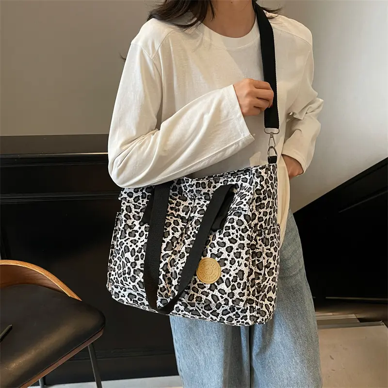 Leopard Print Tote Bag For Women, Large Capacity Canvas Shoulder Bag With Long Strap, Trendy Animal Print Shopping Bag, Casual Everyday Handbag, Fashion Travel Purse For Work, School, Beach And Daily Outfits