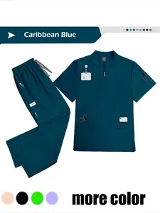 Male and Female M-edical Interns Wearing Standing Collar and Hand Brushing Work Clothes Nurses and Doctors Wearing Short Sleeved Jogging Clothes