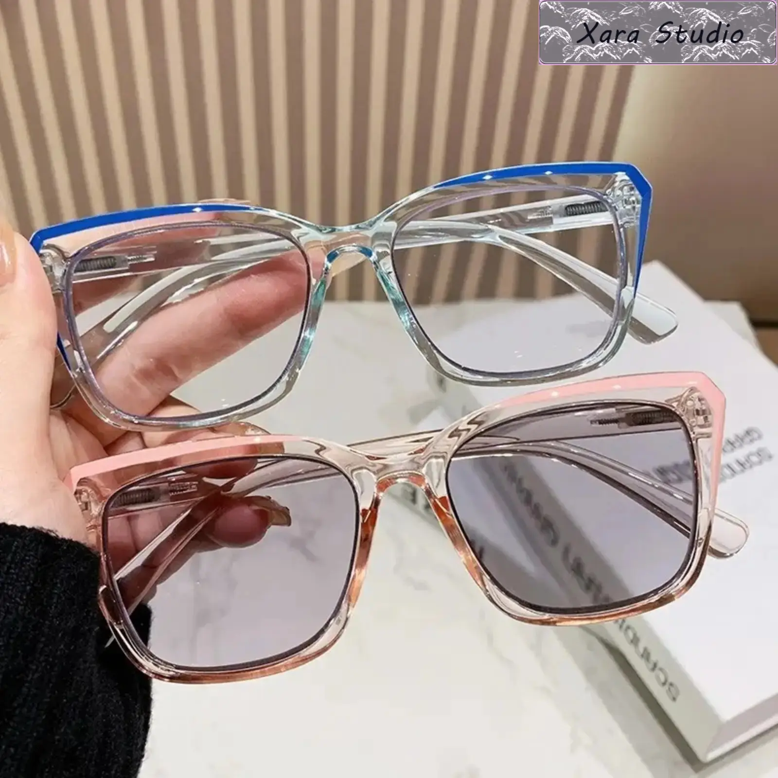 Women's Multifocal Photochromic Progressive Light-Adaptive Square Frame Glasses - Dual Near & Far Vision Stylish Eyewear, Ideal Festival Gift for Mom for Daily Reading & Outdoor Activities summerwins