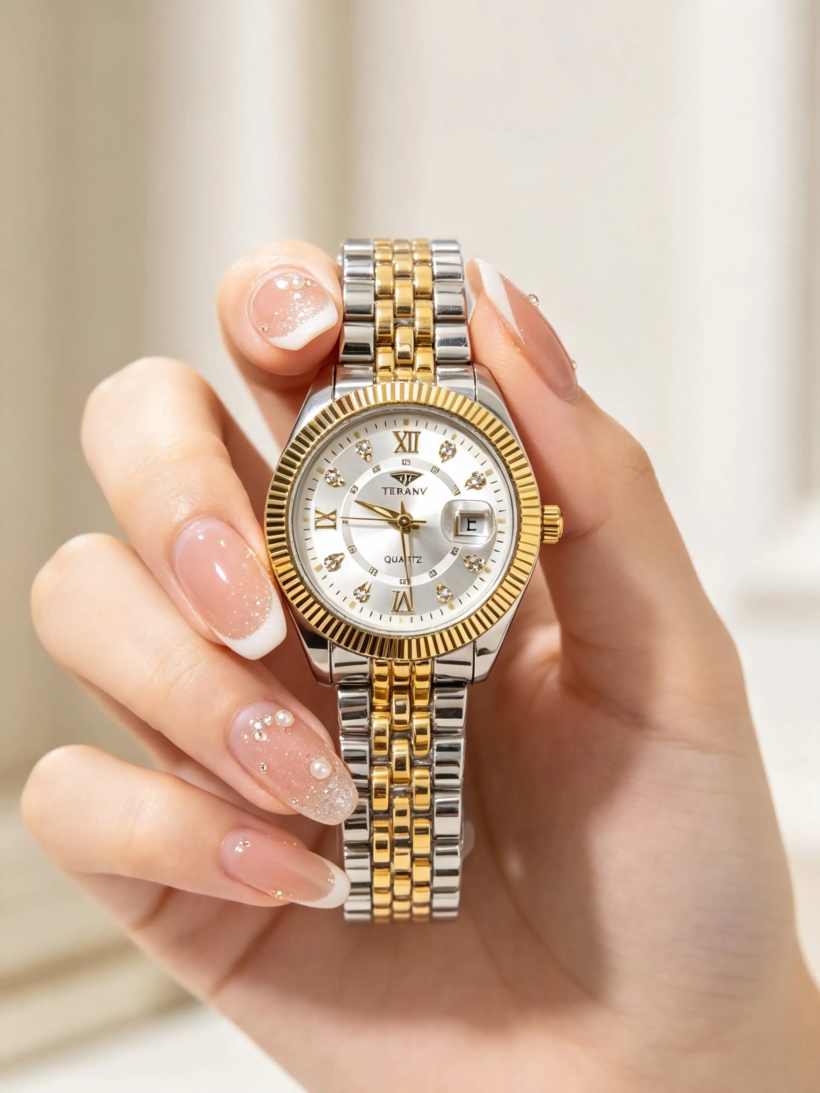 Women's Elegant Quartz Watch, Stylish Design for Commute and Dates, Perfect Gift with Box, All-Season Accessory