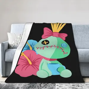 Made from premium polyester fabric, this flannel blanket is guaranteed to be durable. Its black color ensures it stays in perfect condition even with daily use.