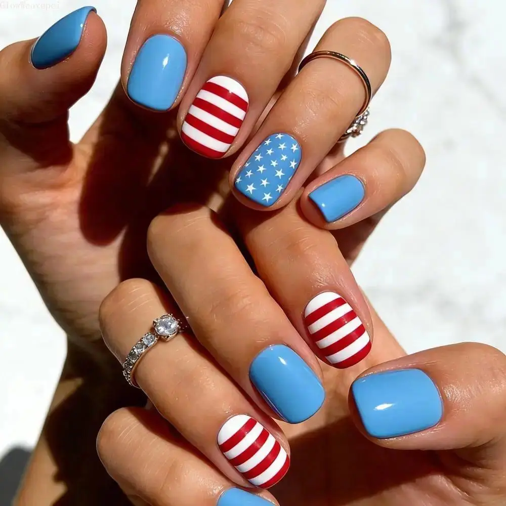 24Pcs Short Square Glossy Patriotic Star Stripe Fake Nails, Holiday Y2K Americana Press On Nail Set