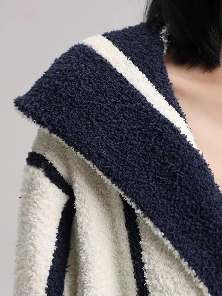 【COZY Soft Plush Feel】Women's Striped Print Long Sleeve Bathrobe, Casual Soft Comfortable Warm Hooded Robe, Ladies Sleepwear for Fall & Winter