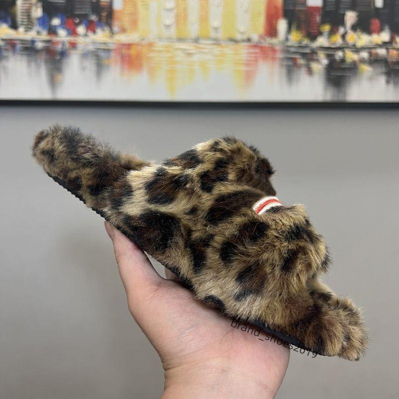 2025 Men's and Women's Slippers Winter Plush Fluffy Warm Letter Sandals Comfortable Plush Girls' Flip-Flops Walking Shoes Bamboo Fiber Flip-Flops Boys