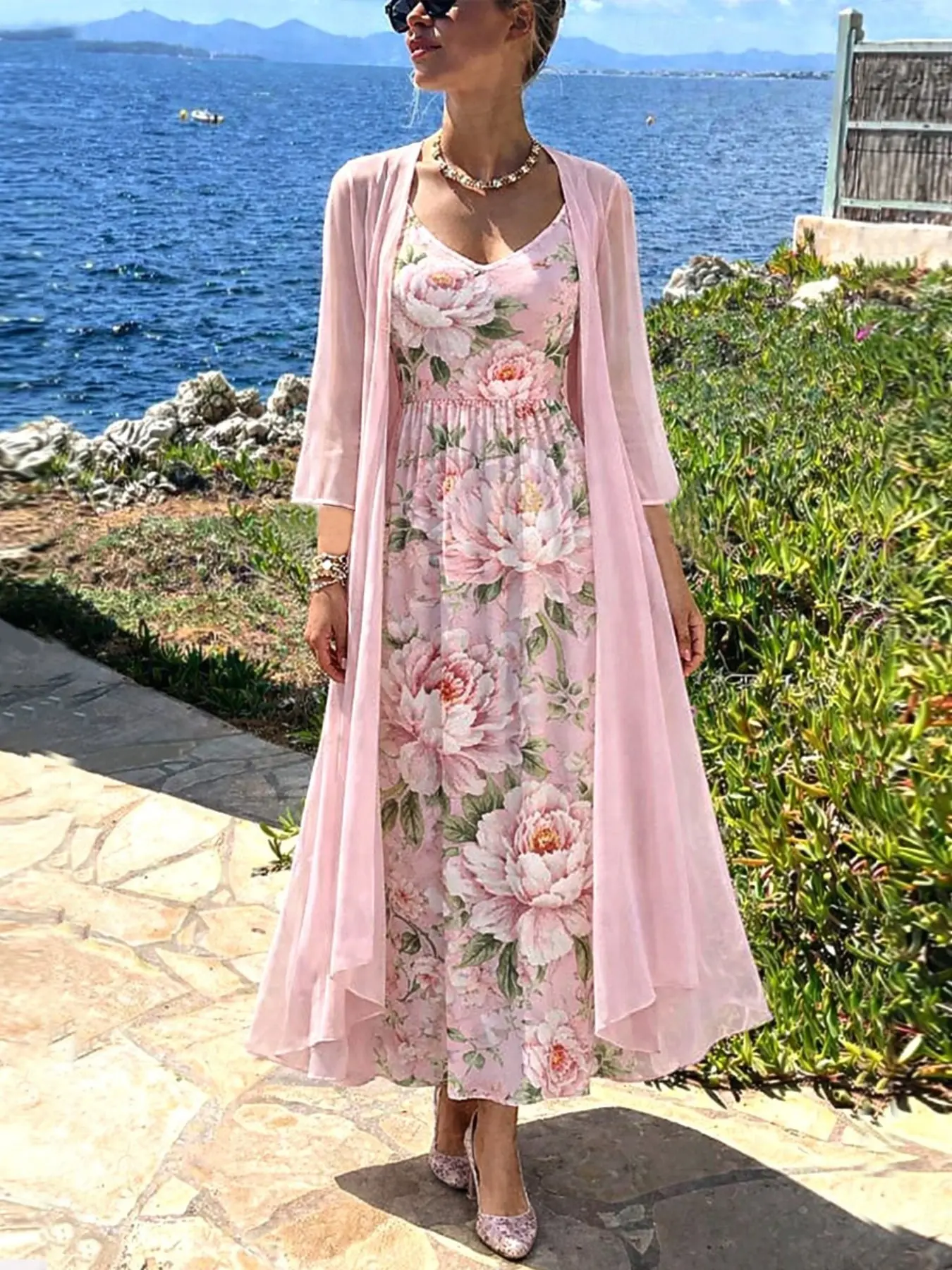 Elegant Beach Style Summer Floral Printed Long Dress for Women, Mid-Length Skirt, Three-Quarter Sleeves, V Neck Design, Perfect for Daily Beach Wear