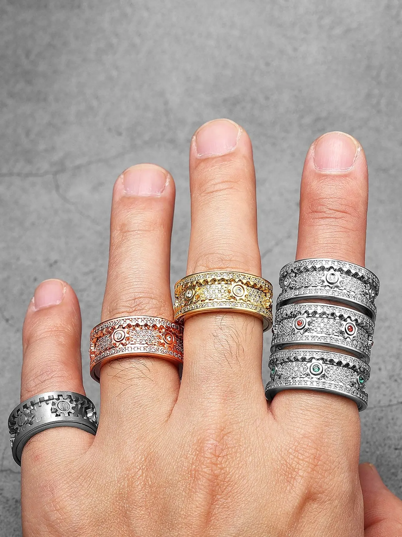 Rotating Gear Fidget Ring for Women Men, CZ Anxiety Spinner Ring, Unisex Rhinestone Stress Relieve Band, Stainless Steel Fashion Ring for Daily Wear, Ideal Gift for Christmas Thanksgiving Birthday Anniversary
