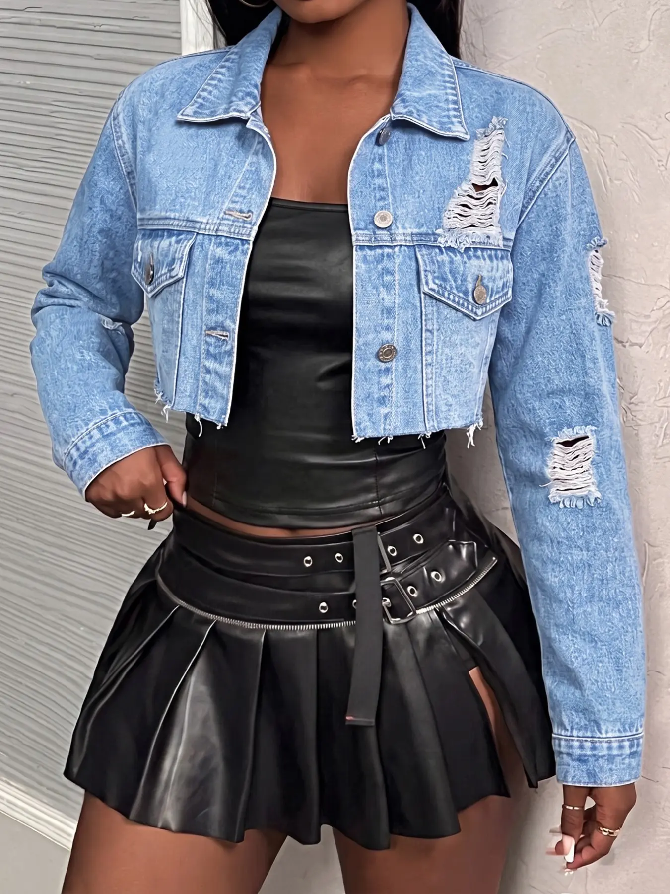 Cropped Ripped Distressed Denim Jacket for Sexy Young Women, Raw Frayed Hem Y2K Streetwear, Short Jean Outerwear