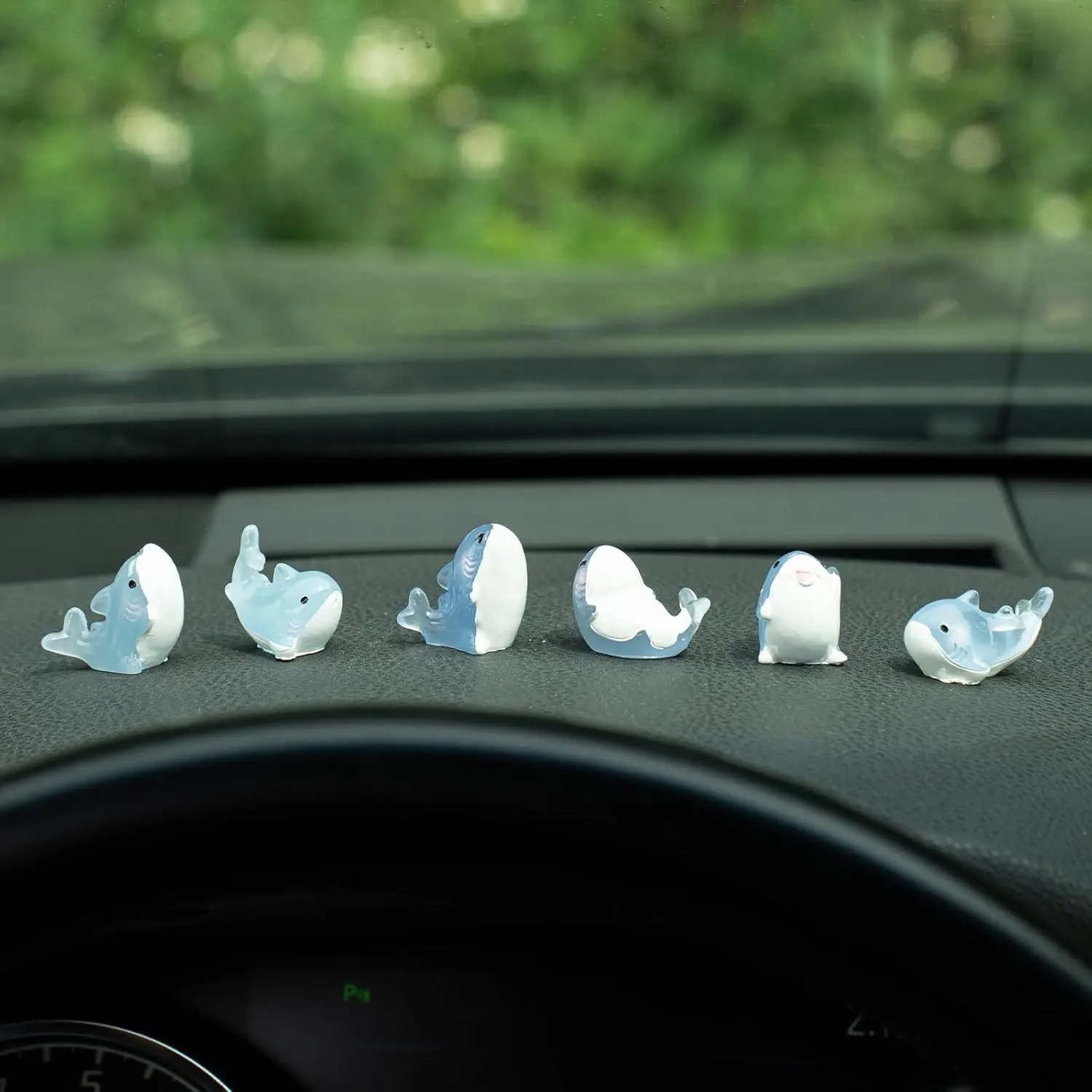 6Pcs Luminous Shark Car Dashboard Decorations, Mini Shark Figurines Decor for Women, Ocean Animal Car Accessories for Home