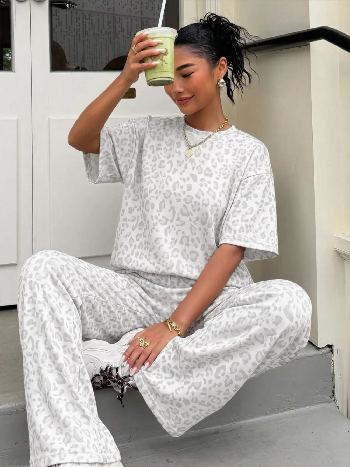 Women's Leopard Print Sportswear Set, Summer Loose Fit Short Sleeve T-Shirt & Drawstring Long Pants, Y2K Street Style, Casual Sporty Set