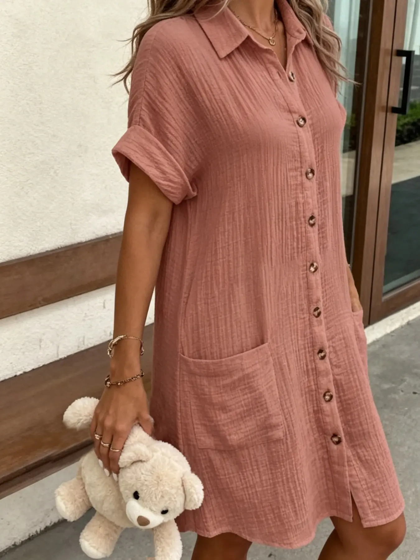 A women's Basic fashionable minimalist casual short-sleeve collared shirt dress with pockets, versatile and mid-length, suitable for summer, home, beach, outdoors, and travel wear Buttoned Dress Beach Sundress