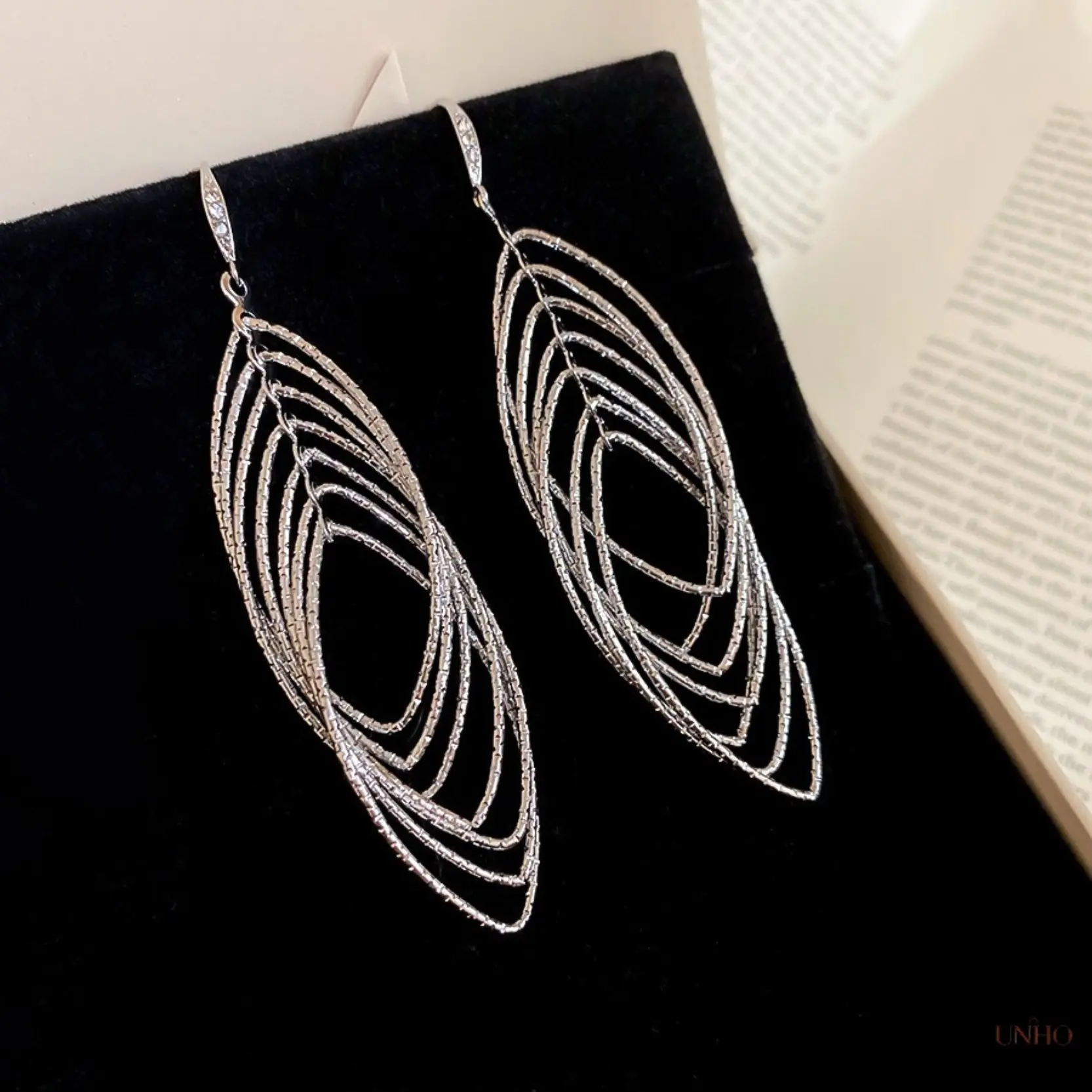 Explosive New Arrival Classy Rhombus Line Gold Ear Hooks, Elegant Dinner Party Fashion Statement Earrings For Women