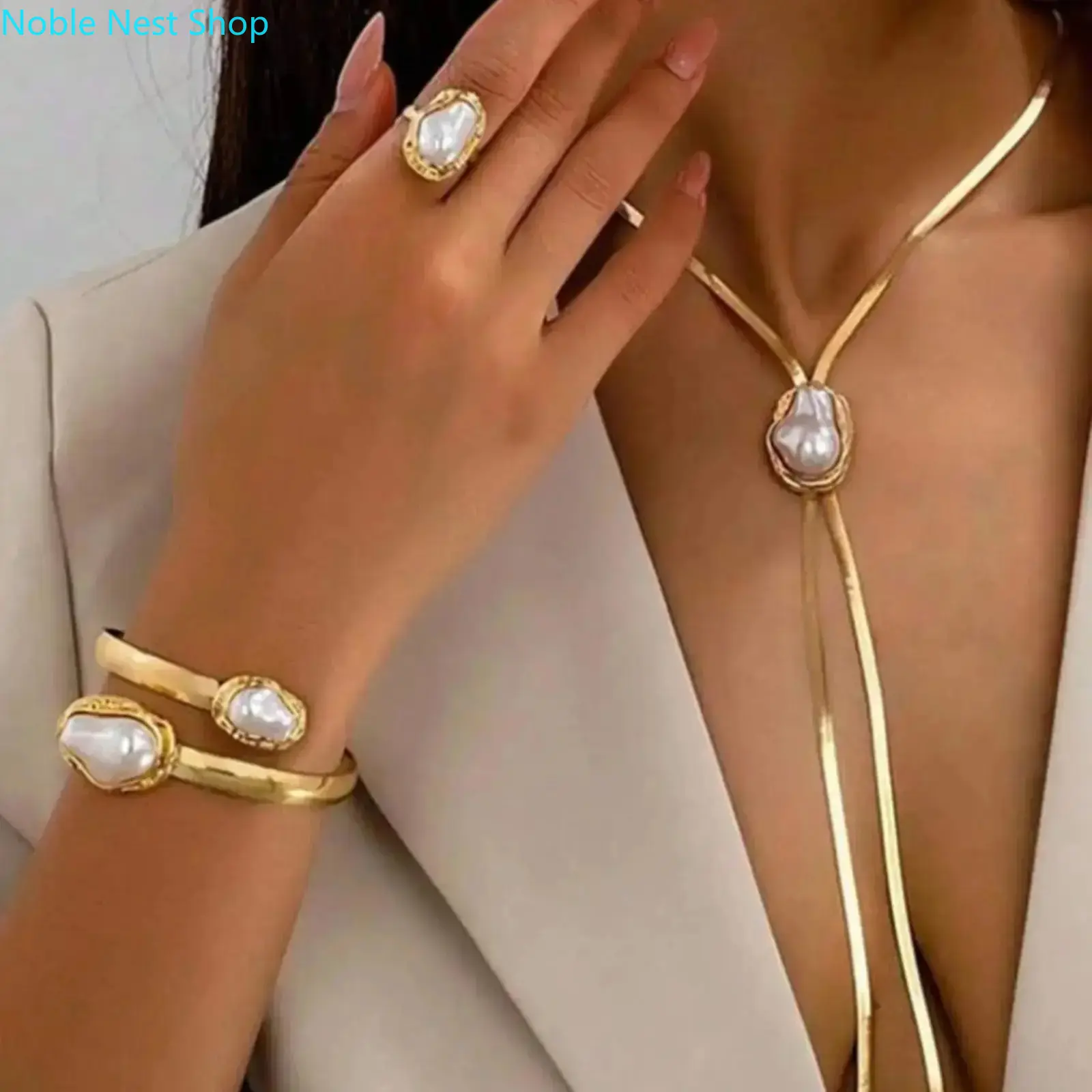 3-Pcs Women’s Vintage Luxury Pearl Jewelry Set, Snake Chain Pendant Necklace with Earrings Ring & Bracelet, Elegant Accessory for Daily Wear, Parties & Formal Banquet Gifting