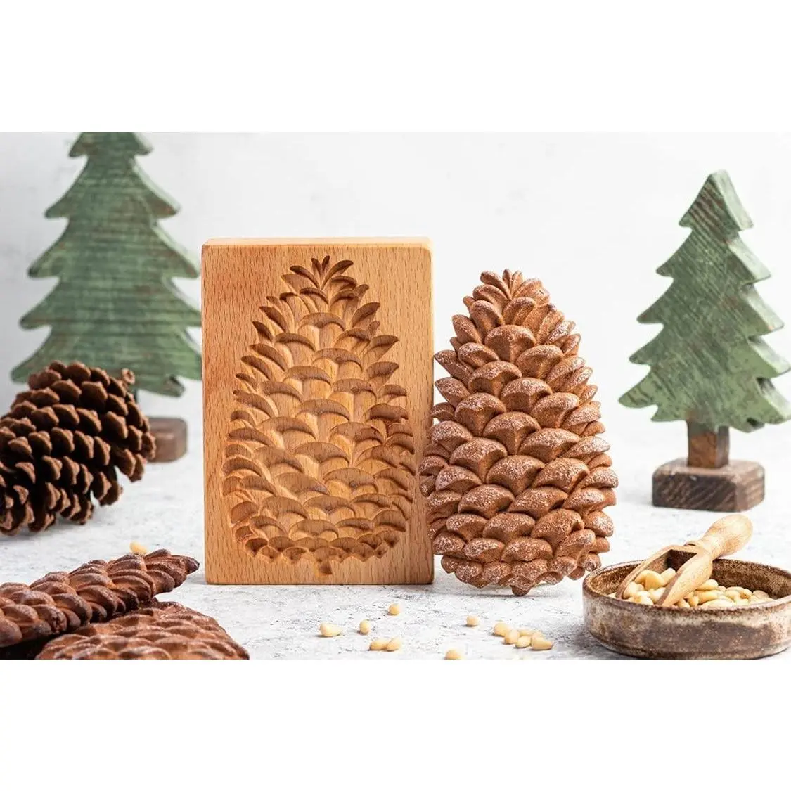 Carved Wooden Gingerbread Cookie Mold,3D Wooden Baking Mold Cookie Biscuit Press Stamp Molds,Cookie Cutter,Cookie Stamp,DIY Biscuit Stamp Mould for Halloween Thanksgiving Christmas(Pinecone)