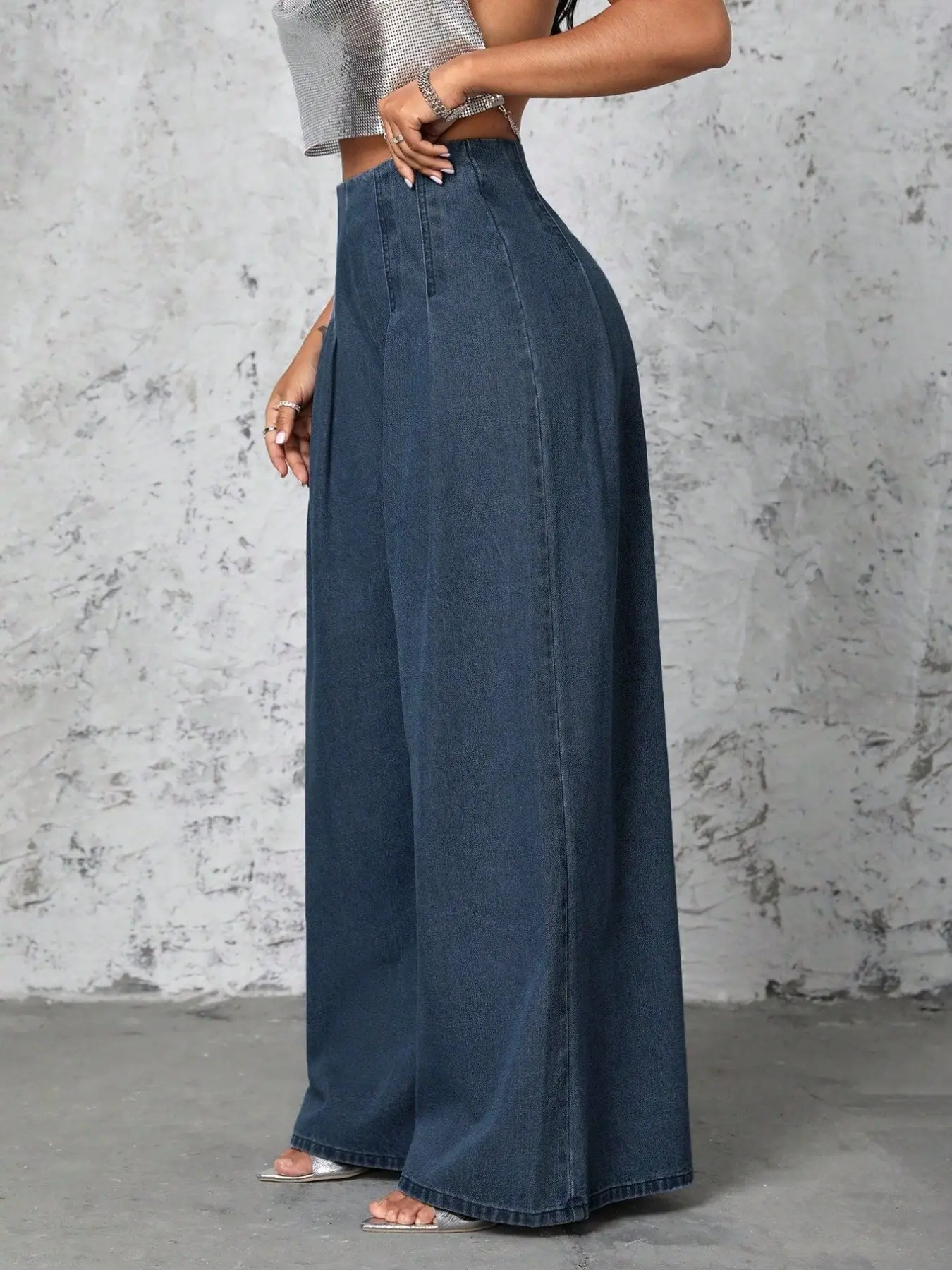 High-Waisted Pleated Wide-Leg Women Jeans, Flowy Loose Fit Office Wear, Versatile Suit Pants for Daily Use, Comfortable and Stylish, Bottom