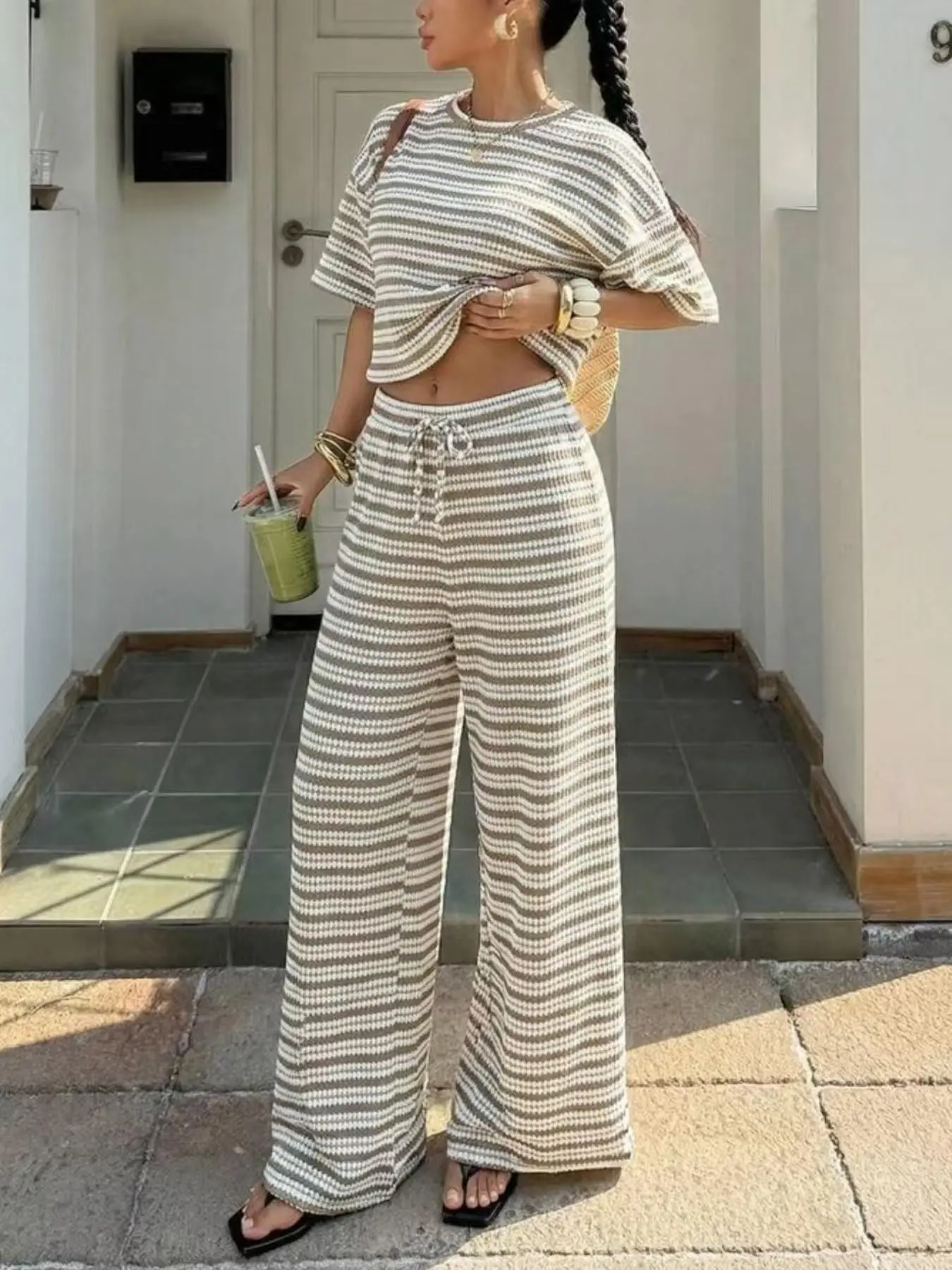 2-Piece Set Striped Lightweight Baggy Loose Short Sleeve Top and Drawstring Adjustable Wide Leg Pants, Casual Comfortable Versatile Everyday, Trendy Two-Piece Ensemble