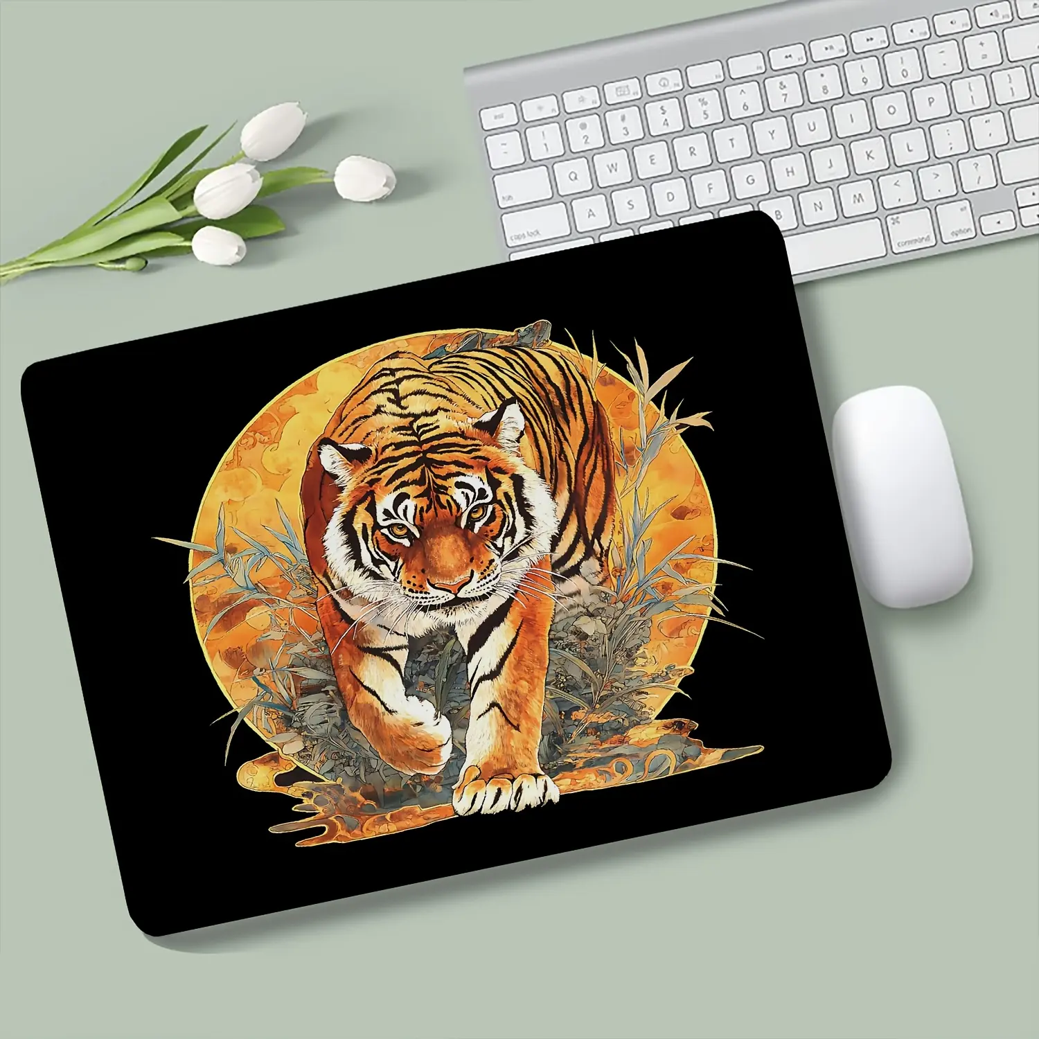 Anime Golden Tiger Treading Forest Mouse Pad, Gaming Mini Desk Mat, Non-slip Mini Desk Mat, Rubber Coaster with Anti-slip Rubber Base, Desktop Protective Mat, Suitable for Office Use, E-Sports