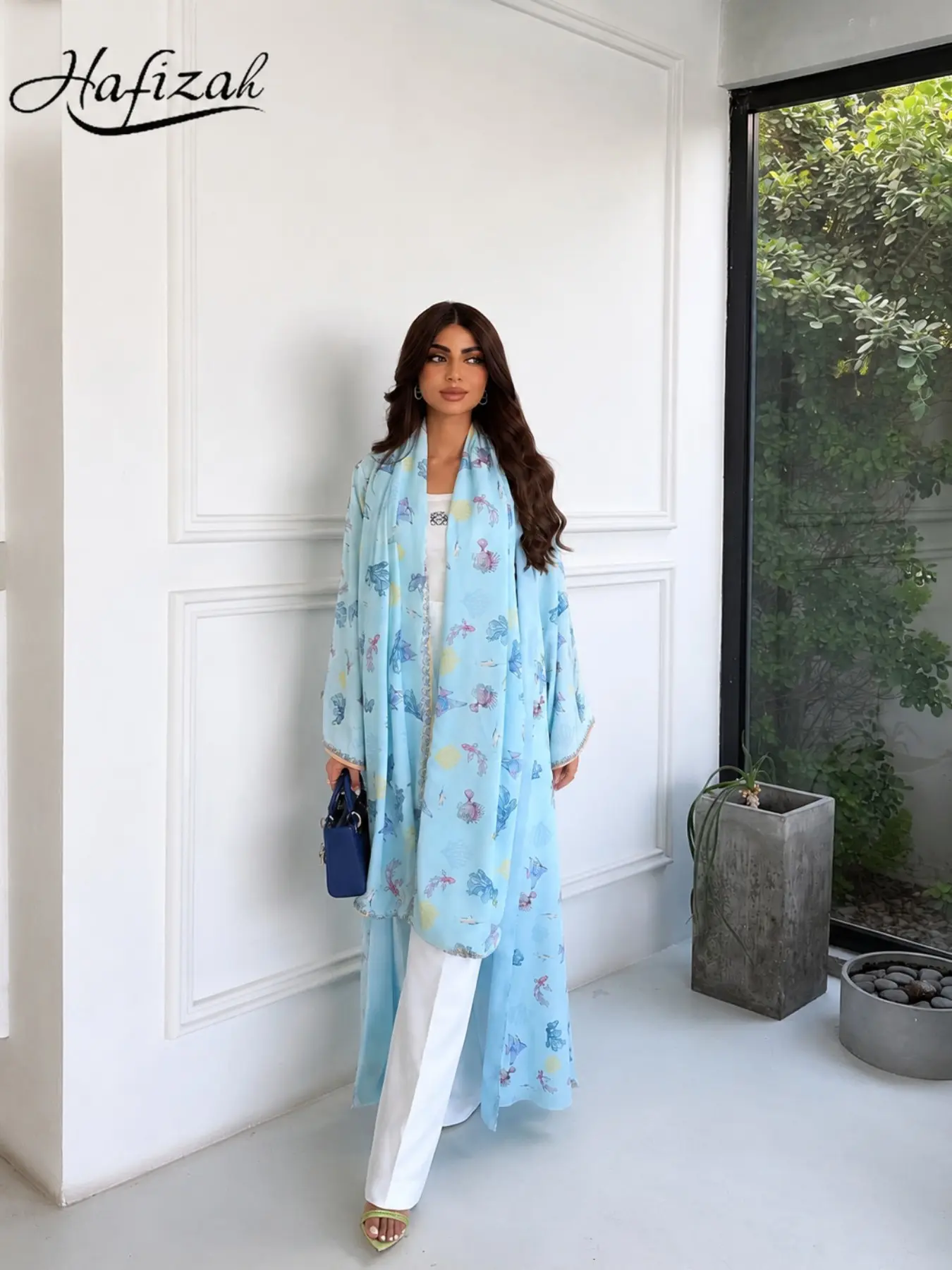 Elegant Floral Long Robe for Women, Luxurious Kimono-Style Dress, Long Sleeve Open Front, Muslim Fashion for Eid and Ramadan