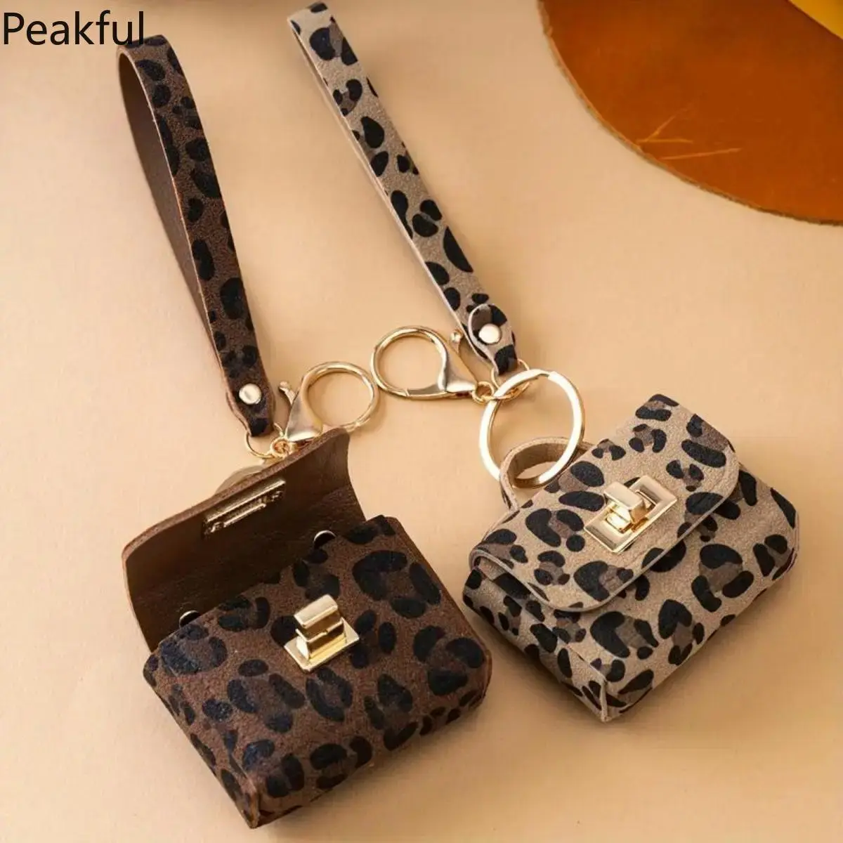 Leopard Print Zip Coin Pouch Keychain for Women, Portable PU Leather Purse Accessory with Keyring Clip, Perfect Car Key Fob Holder & Mini Bag Charm for Daily Use