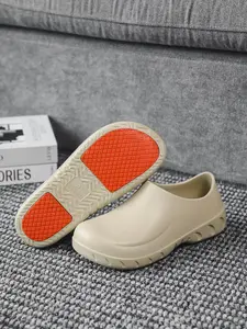 Men Waterproof Slip On Work Clogs, Oil Resistant Non-Slip Red Patch Sole EVA Kitchen Shoes, Lightweight Anti Slip Chef Shoes, Comfort Closed Toe Safety Footwear for Restaurant Garden Hospital Daily Wear