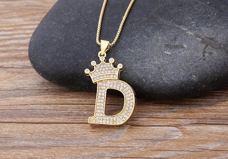 Aesthetic Luxury Copper Zircon A-Z Crown Alphabet Pendant Chain Necklace Hip-Hop Style Fashion Woman Man Initial Name Jewelry Gift for Girl Women Couple