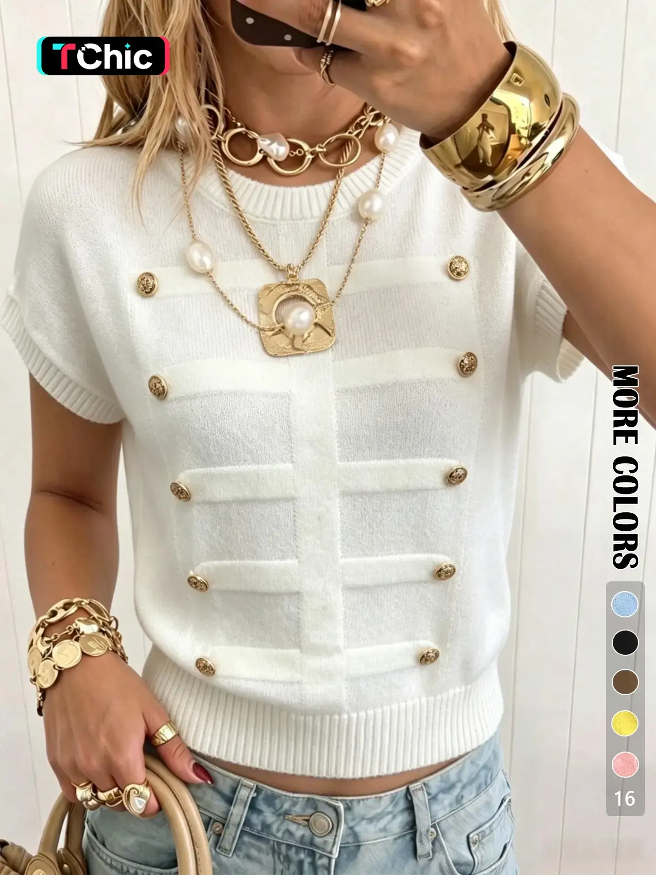 Elegant Loose-Fitting Plain Round Neck Metal Button Short Sleeve Top for Daily Wear