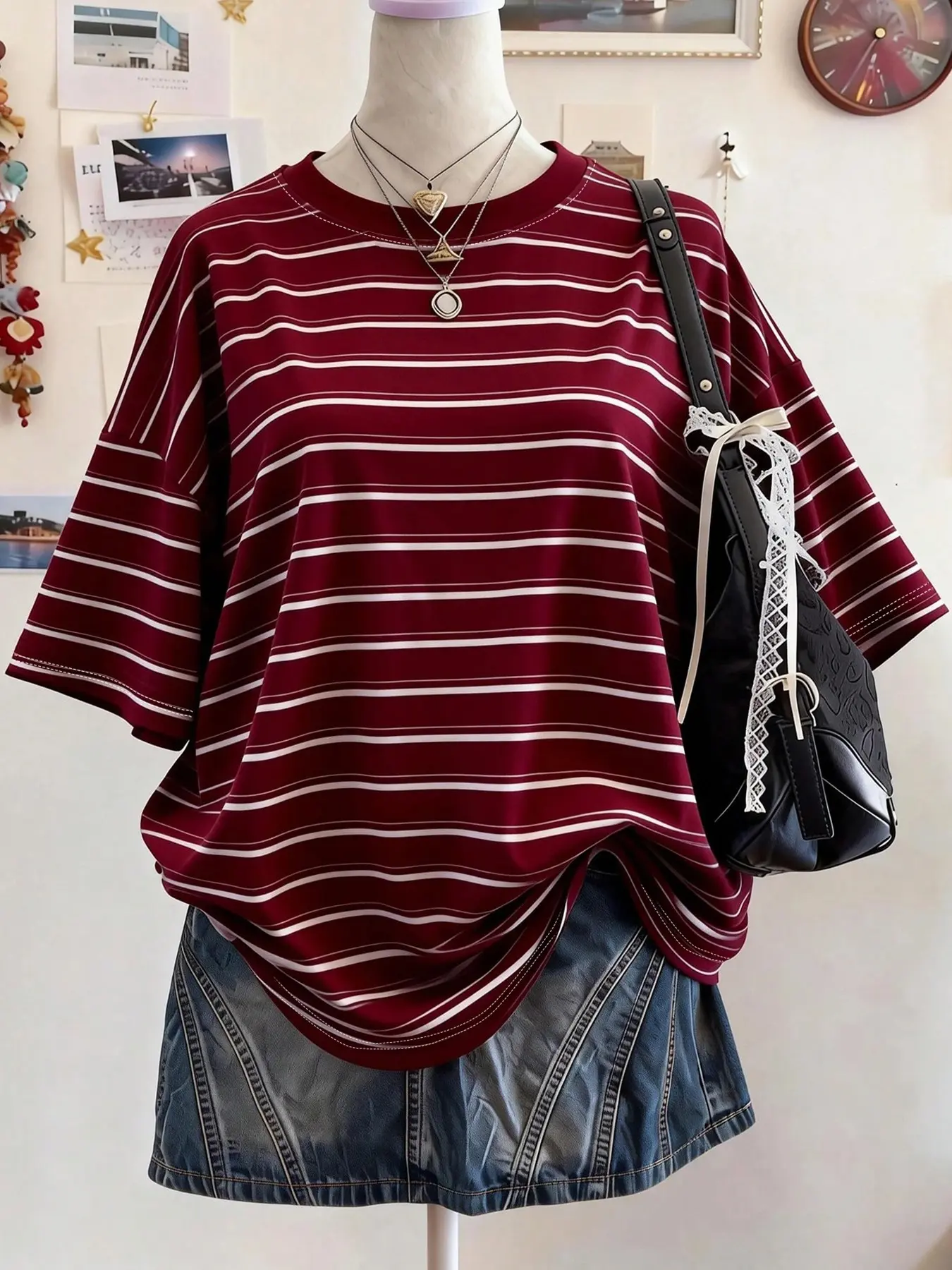 Women's Striped T-Shirt, Casual Loose-Fitting Top, Graphic Pattern, All Seasons, Comfortable Streetwear, Youthful Fashion