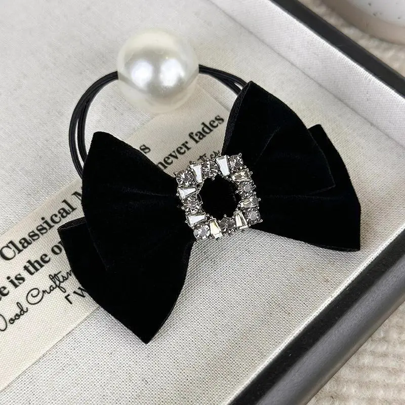 Retro Black Velvet Rhinestone Bow Pearl Hair Tie Elegant Hairband for Low Ponytail at the Nape Women's Hair Accessory