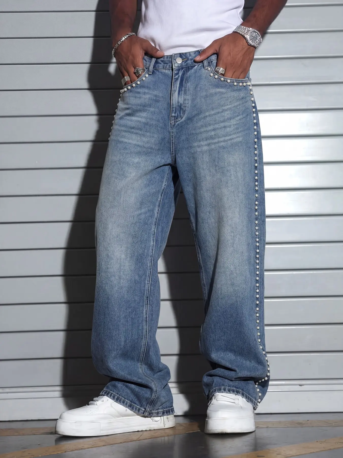 Men's four season Classic vintage washed straight leg loose Denim jeans, with pearl drilling on the side, an American street casual versatile style, suitable for daily home and outdoor wear