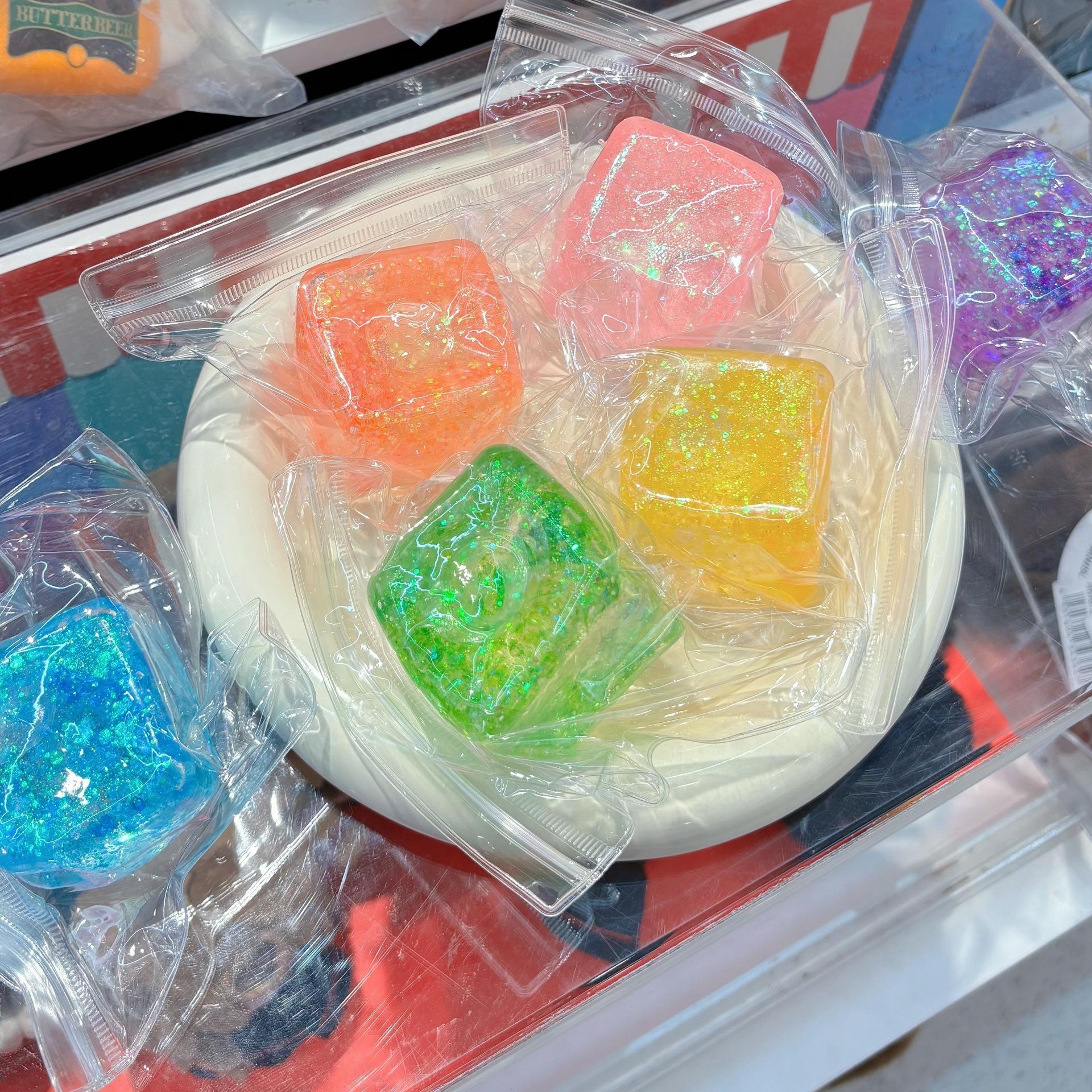 New Ice Cube Shaped Fidget Toy Square Stress Relief Ball Squishy Squeeze Anxiety ADHD Stress Relief Sensory Adults Toys